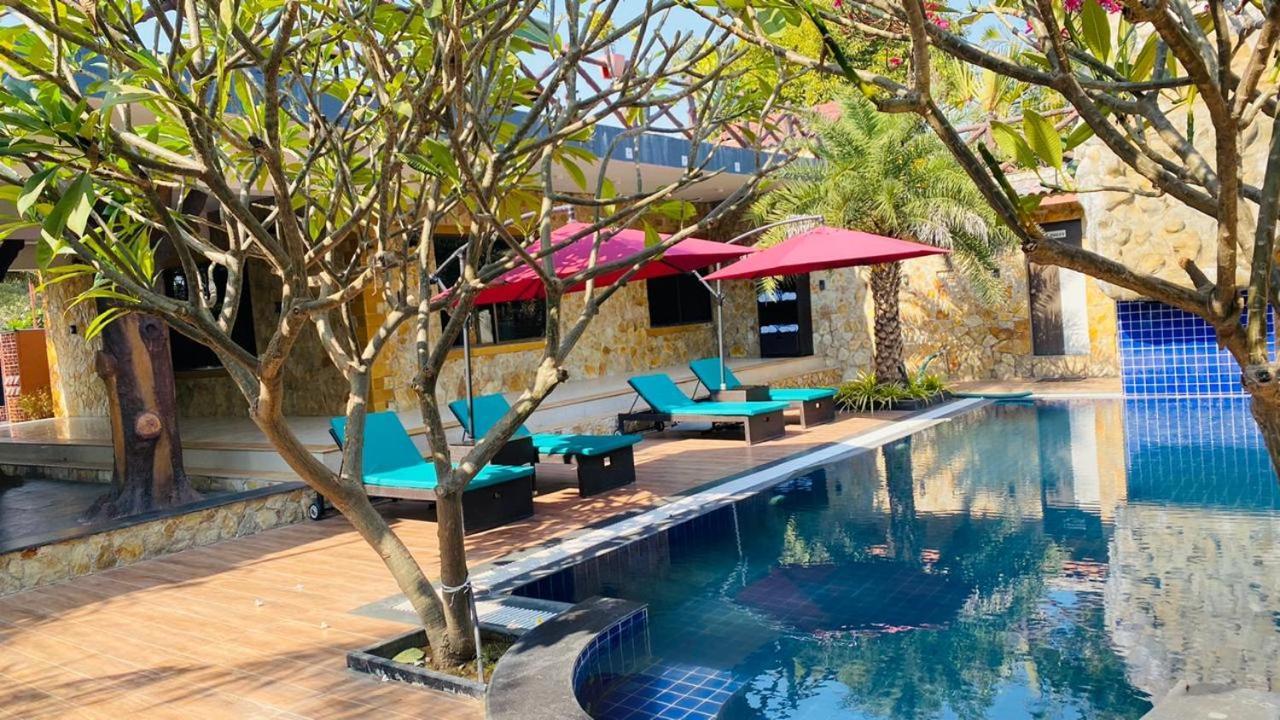 Krishna Riverside Resort Vasad Eksteriør bilde
