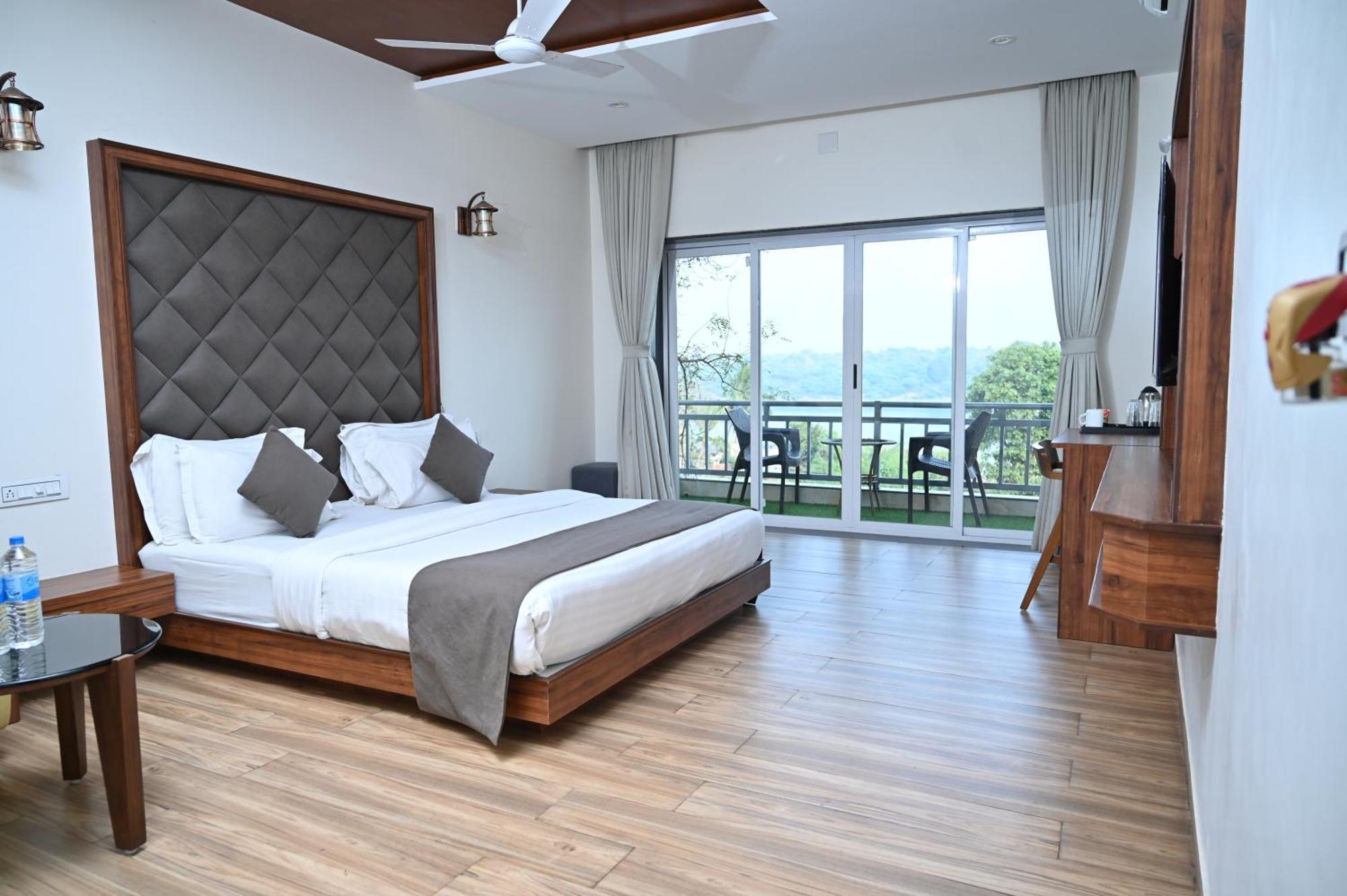 Krishna Riverside Resort Vasad Eksteriør bilde