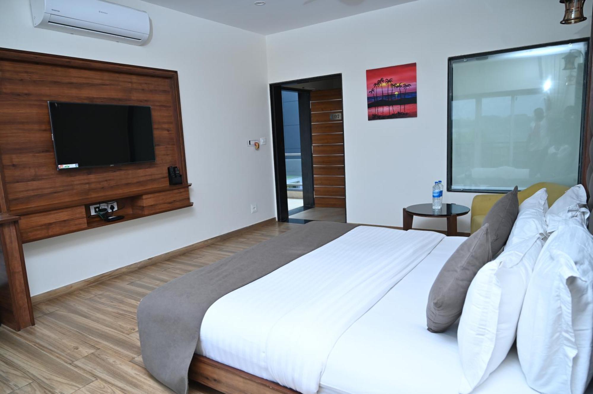 Krishna Riverside Resort Vasad Eksteriør bilde